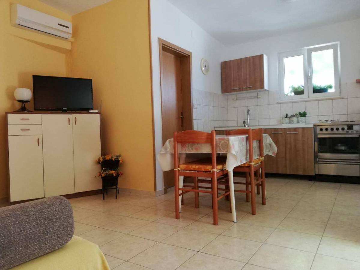 Apartment Center Tonka Makarska Eksteriør billede