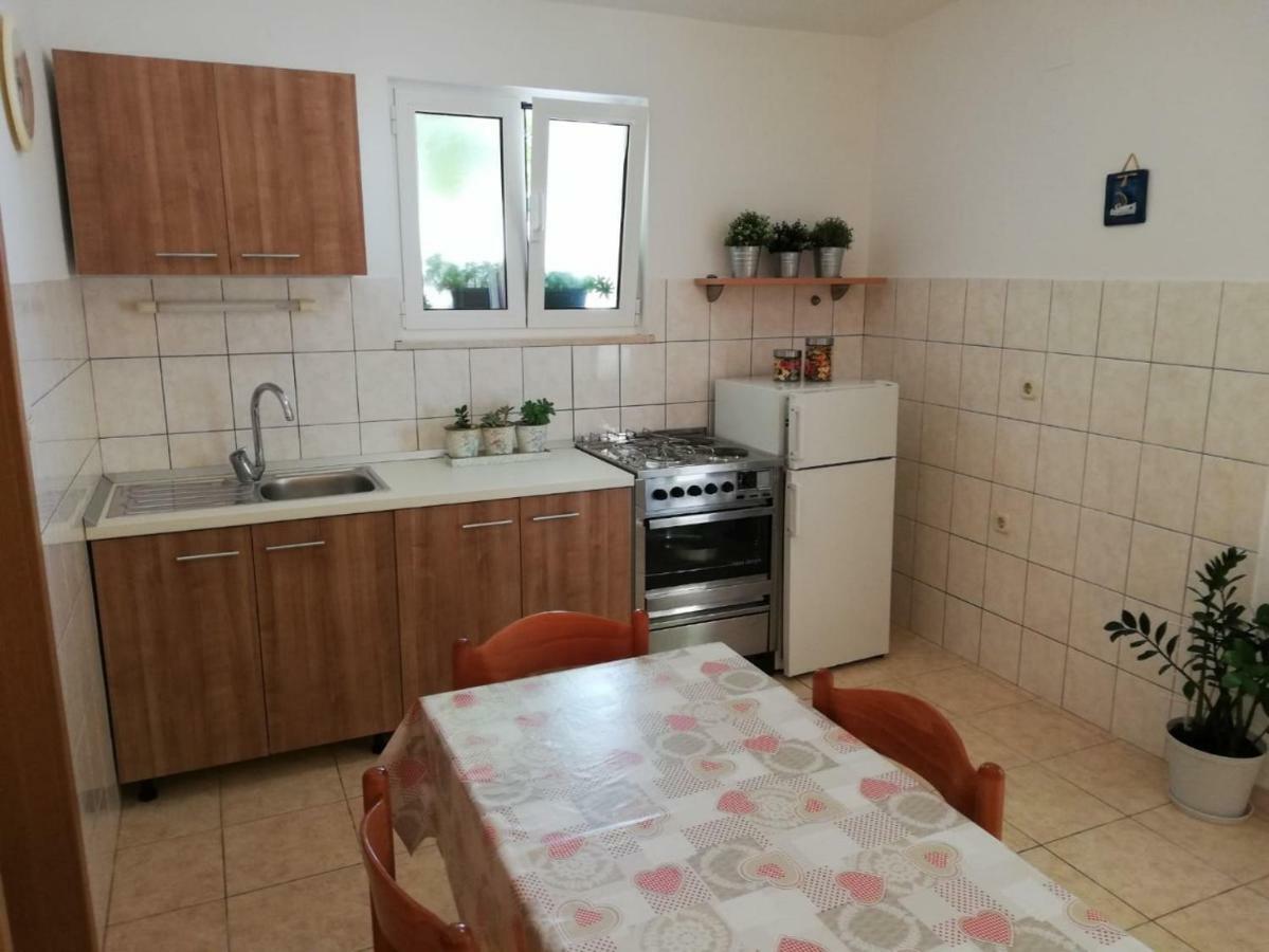 Apartment Center Tonka Makarska Eksteriør billede