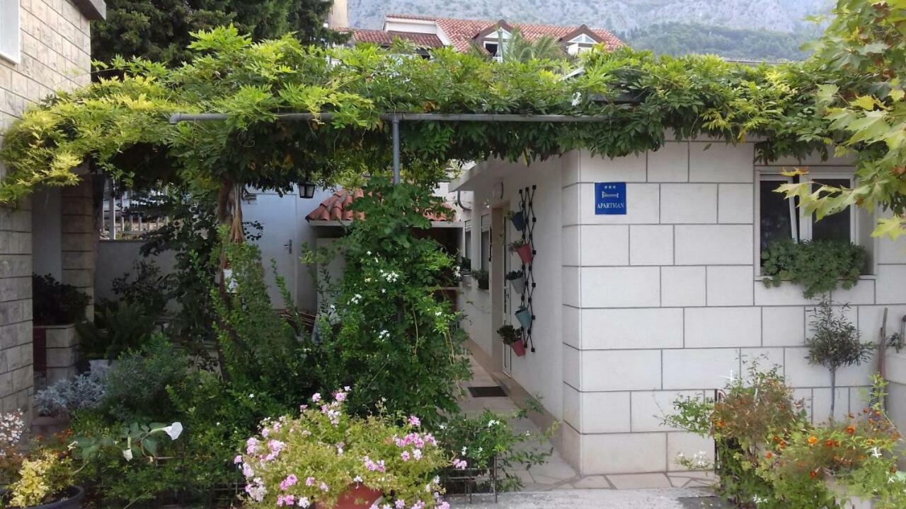 Apartment Center Tonka Makarska Eksteriør billede