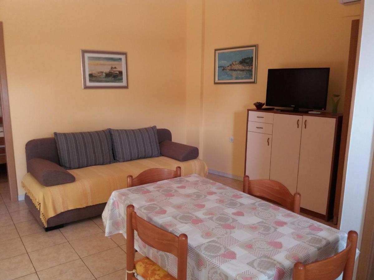 Apartment Center Tonka Makarska Eksteriør billede